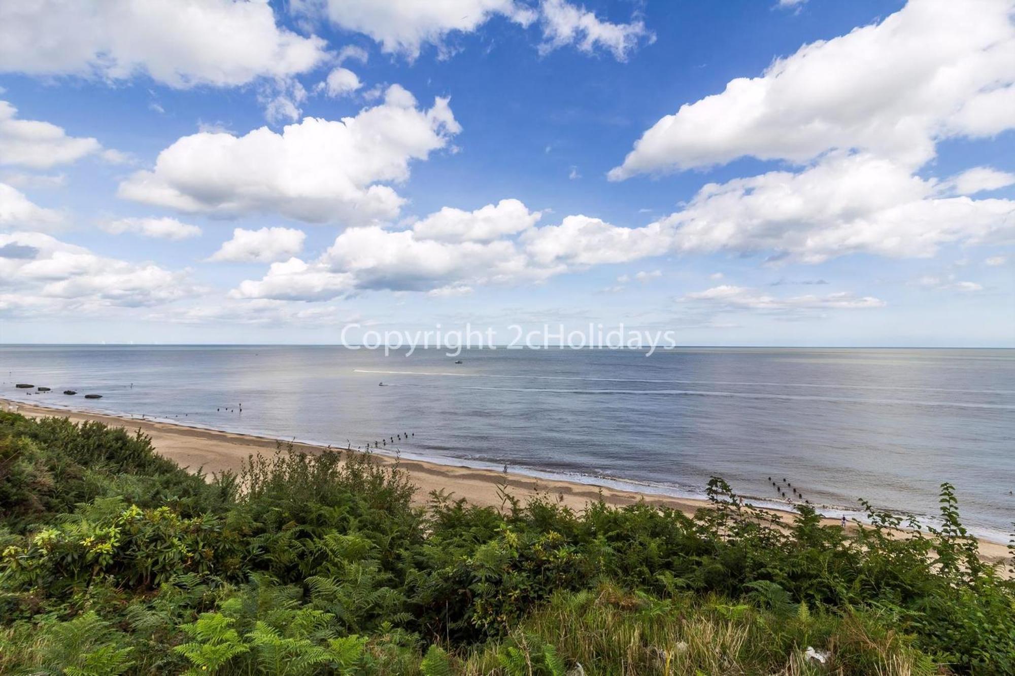 Beautiful Caravan For Hire With A Partial Sea View In Suffolk Ref 32042Az Lowestoft Exteriér fotografie